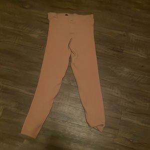 Pink sweater leggings. Fashion nova size medium. Never worn.